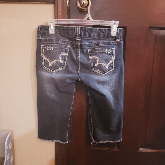 Chinese laundry Denim shorts - Picture 2 of 2